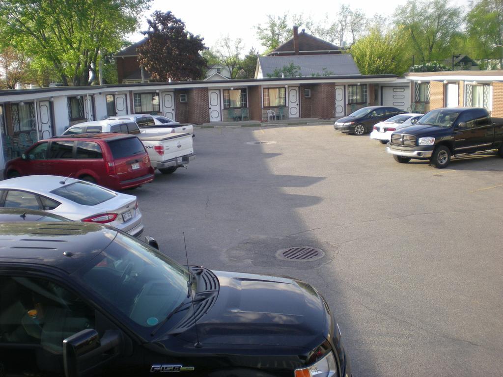 Motel Seigneurie De Vaudreuil المظهر الخارجي الصورة