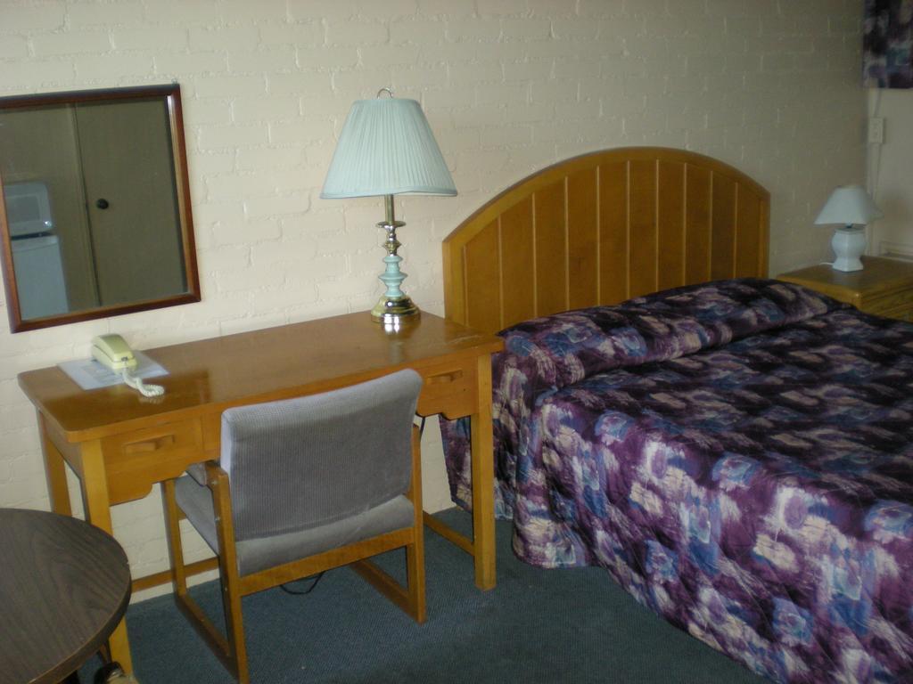 Motel Seigneurie De Vaudreuil المظهر الخارجي الصورة